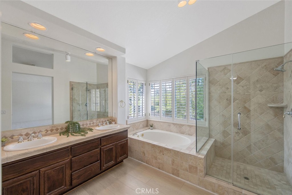 27448 Whitefield Place