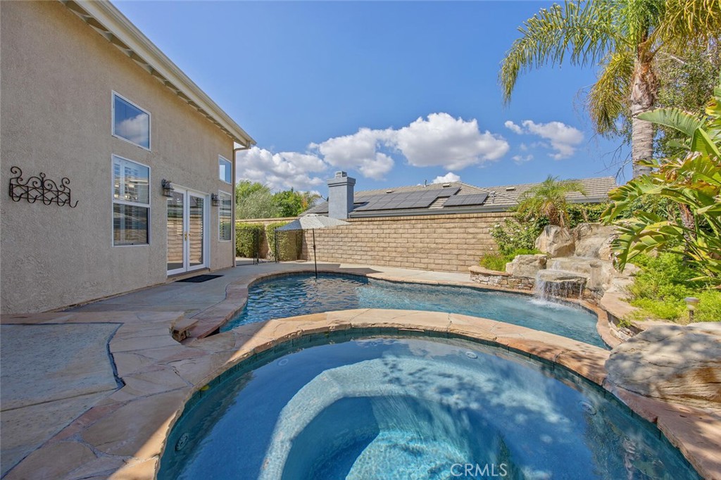 27448 Whitefield Place