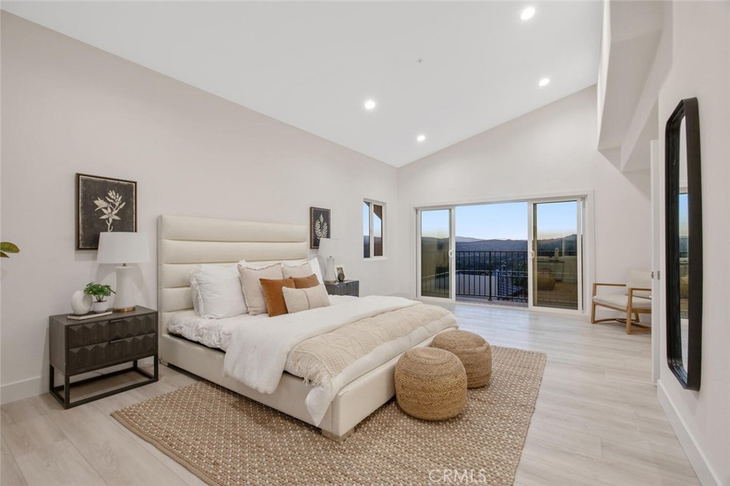 23835 Bella Vista Drive