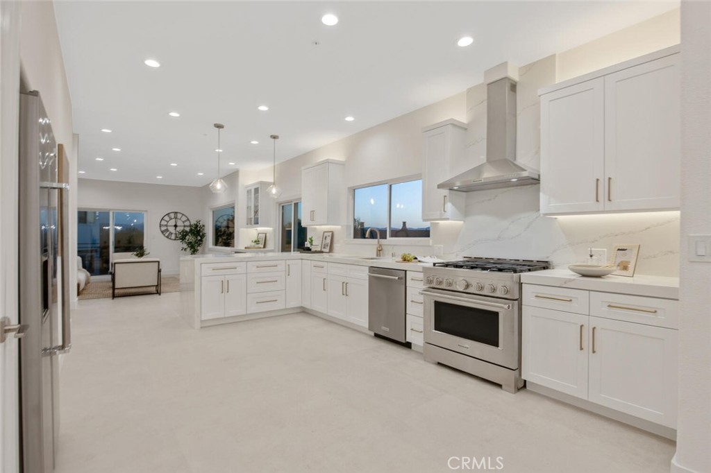 23835 Bella Vista Drive