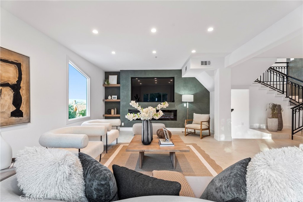 23835 Bella Vista Drive