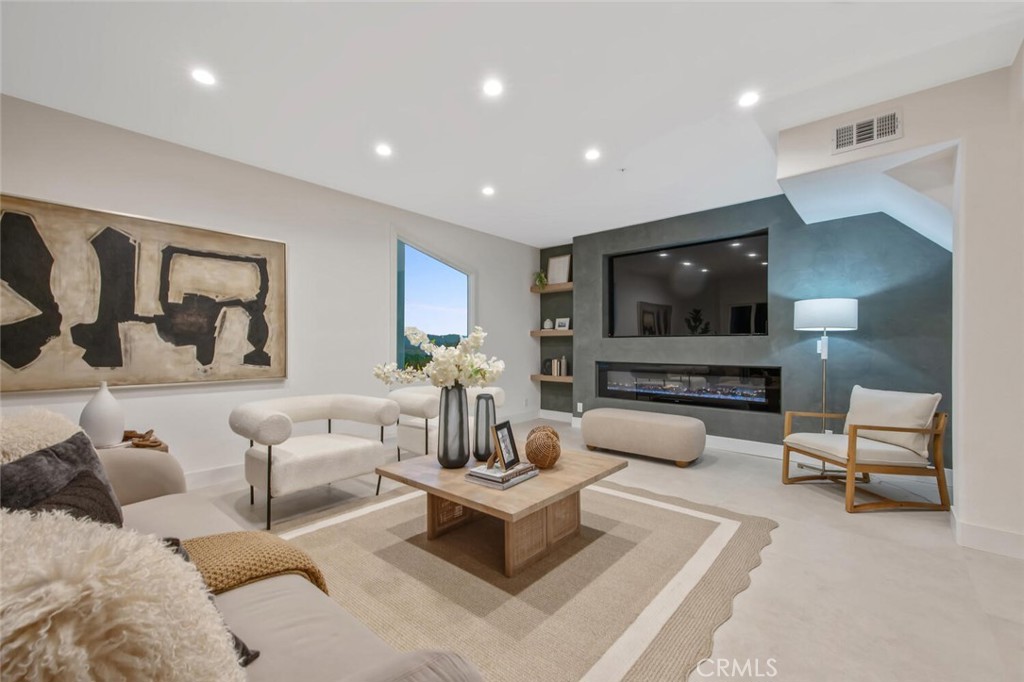 23835 Bella Vista Drive