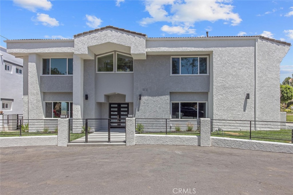 23835 Bella Vista Drive