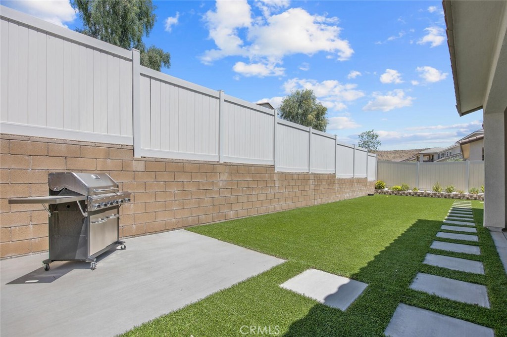 18171 Hedgerow Way