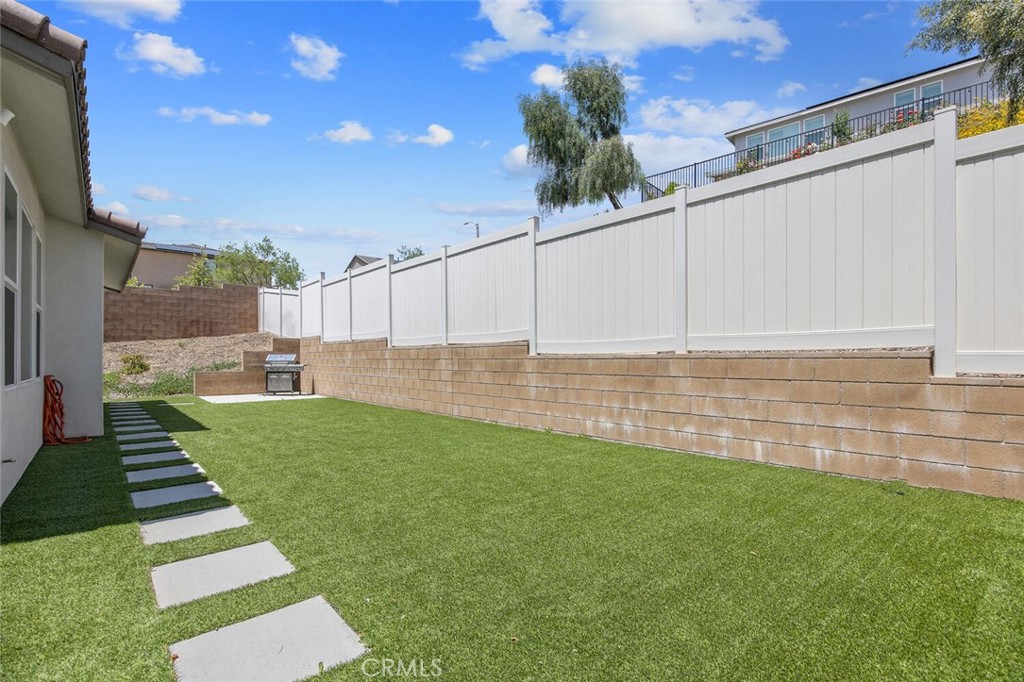 18171 Hedgerow Way