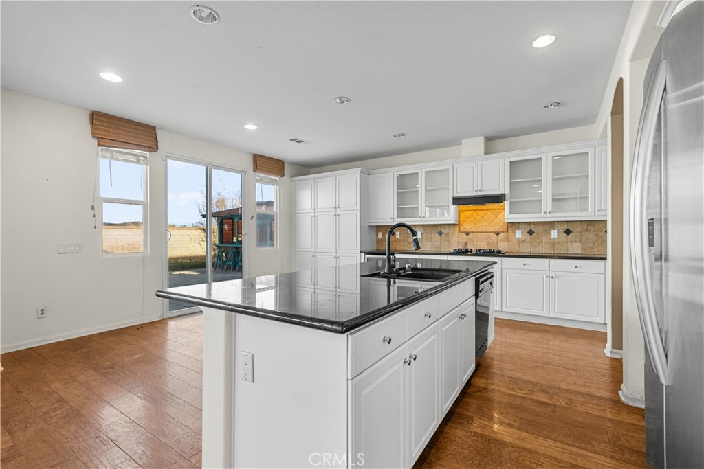 2123 Coconut Place