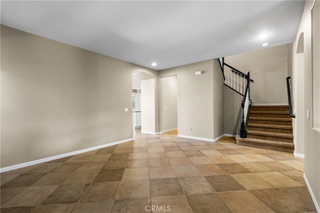 2123 Coconut Place