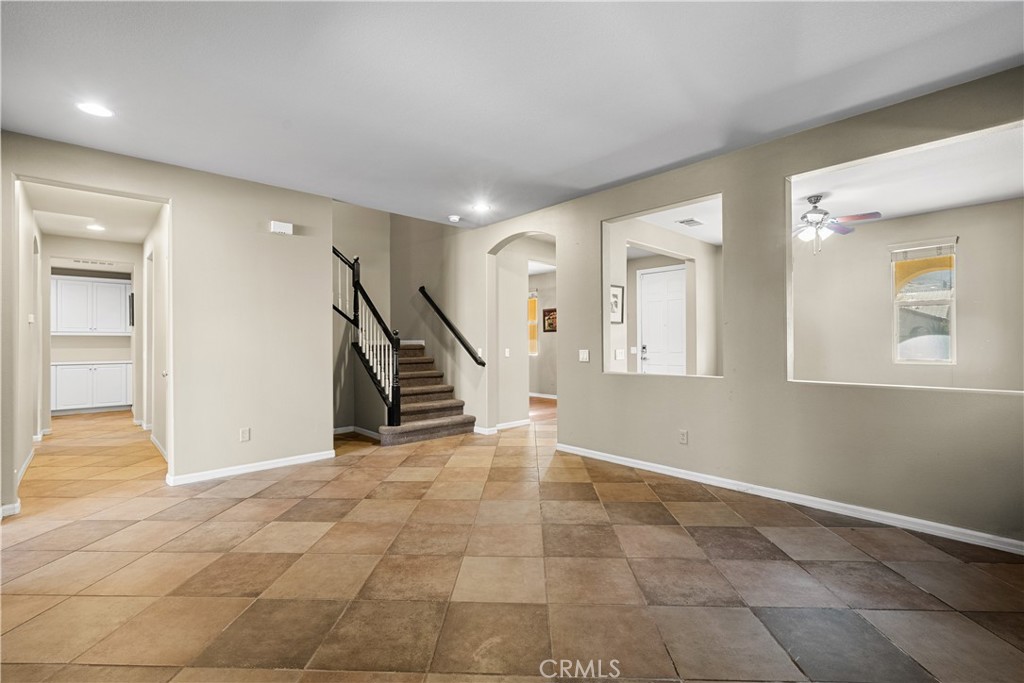 2123 Coconut Place