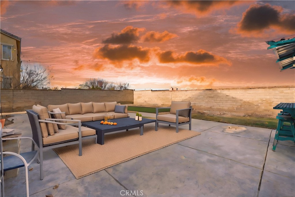 2123 Coconut Place