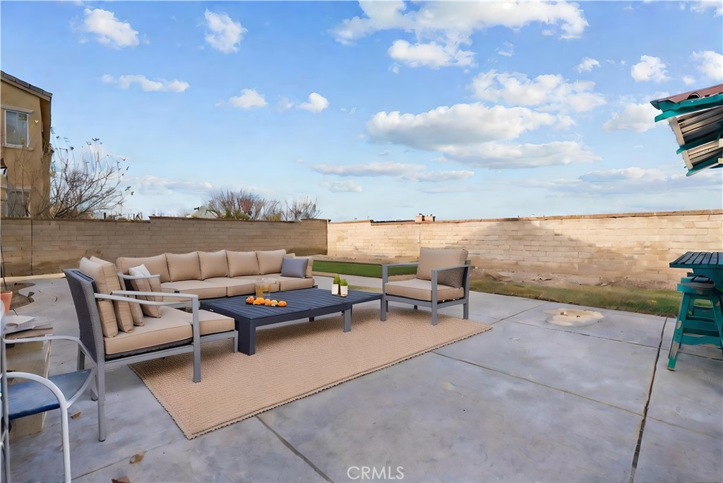 2123 Coconut Place