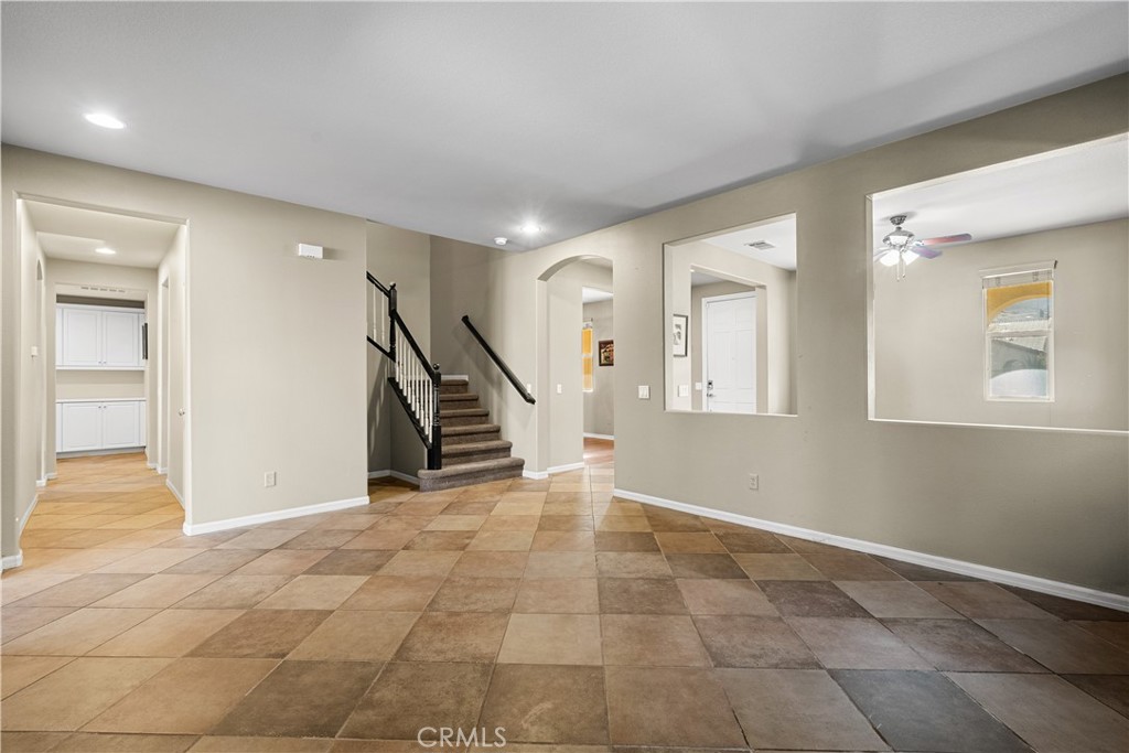 2123 Coconut Place