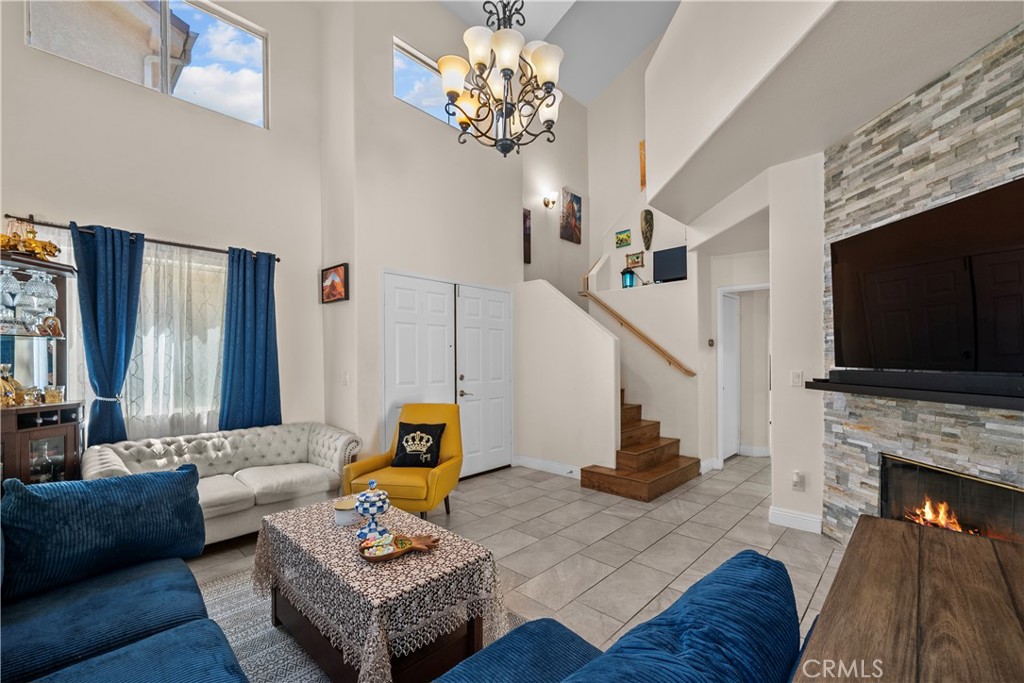 13654 1/2 Dronfield Avenue