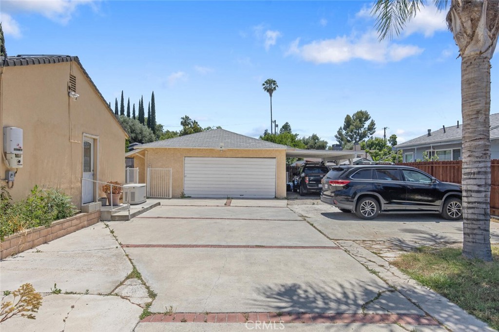 22642 Victory Boulevard