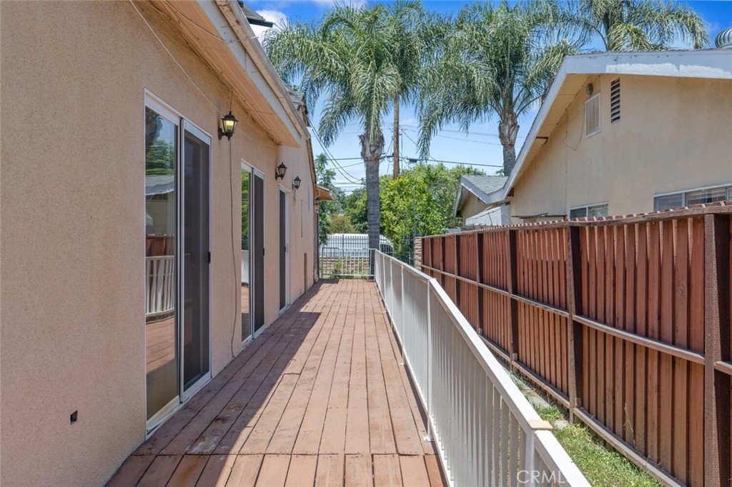 22642 Victory Boulevard