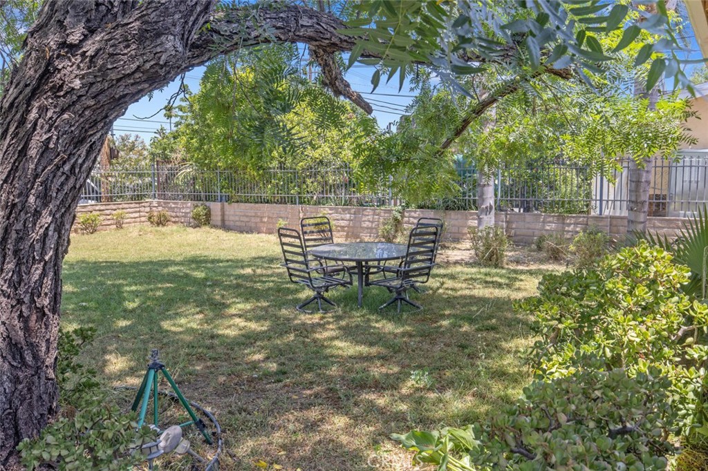 22642 Victory Boulevard