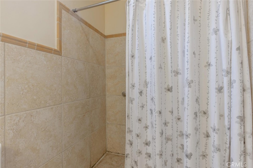 22642 Victory Boulevard