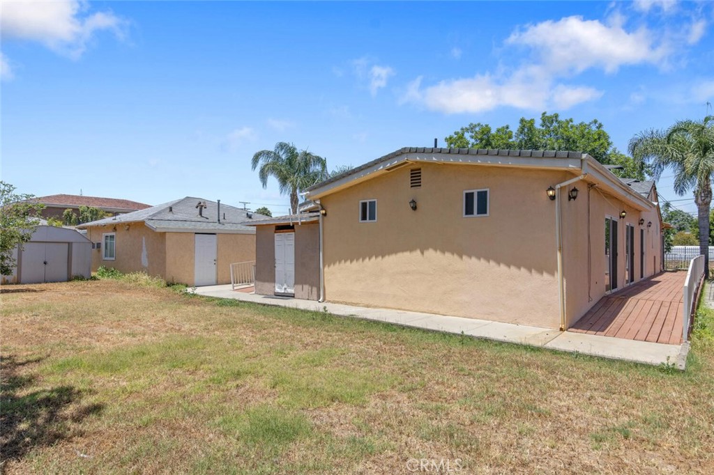 22642 Victory Boulevard