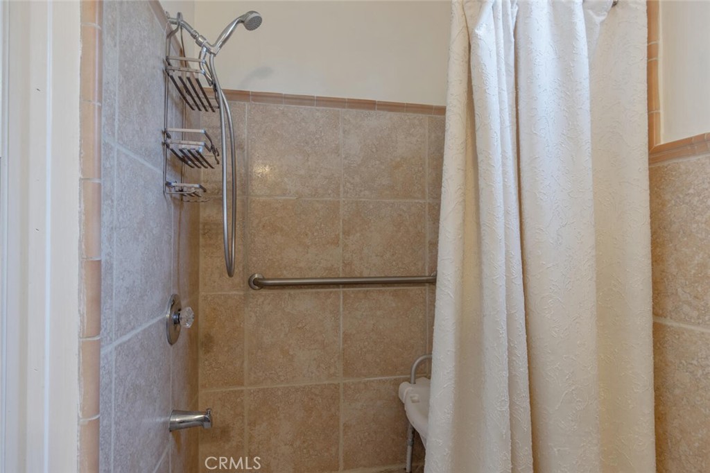 22642 Victory Boulevard