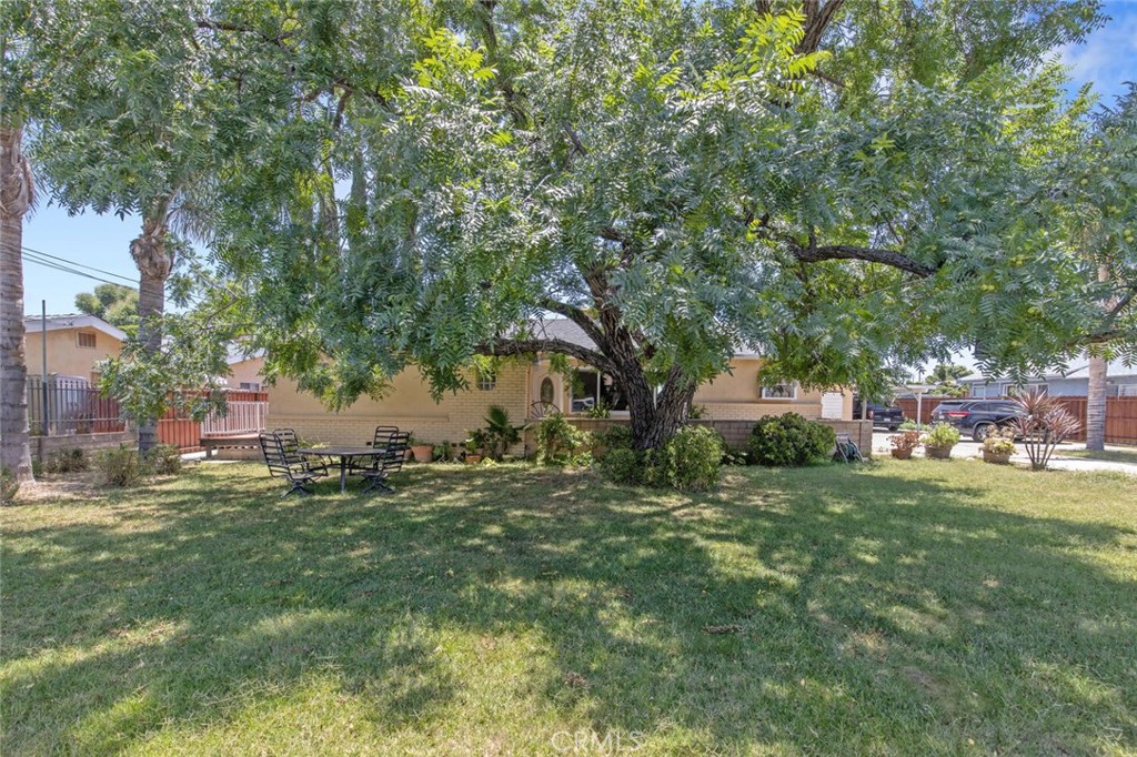 22642 Victory Boulevard