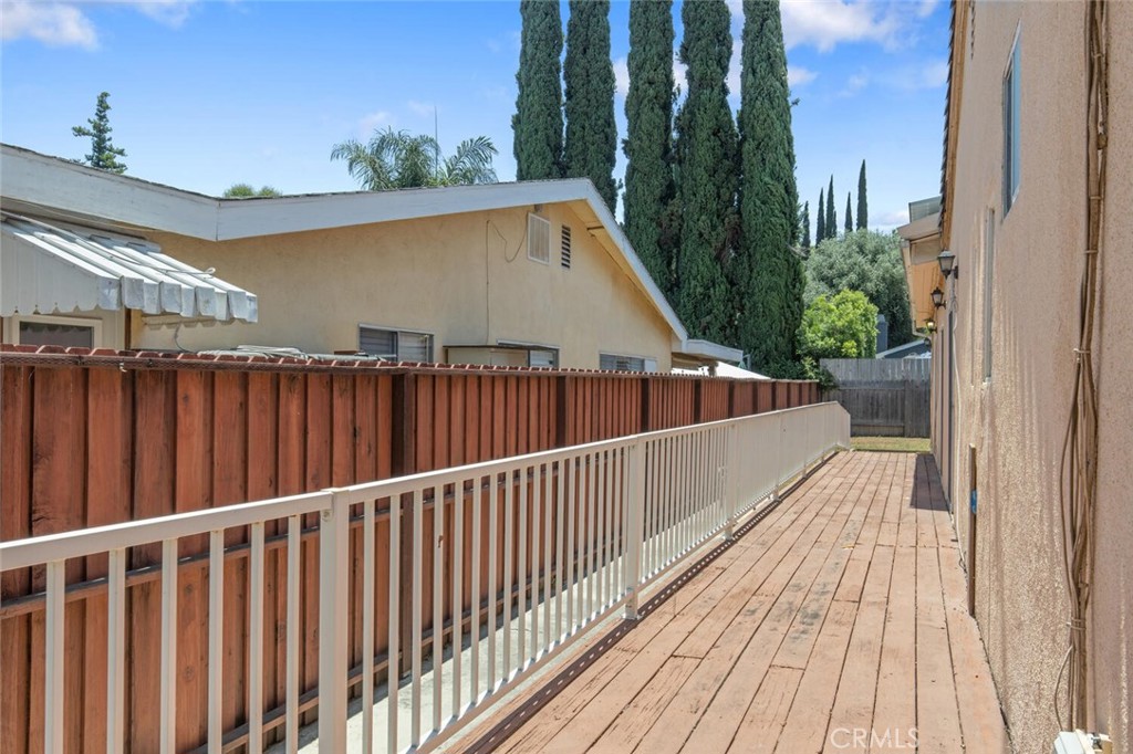 22642 Victory Boulevard