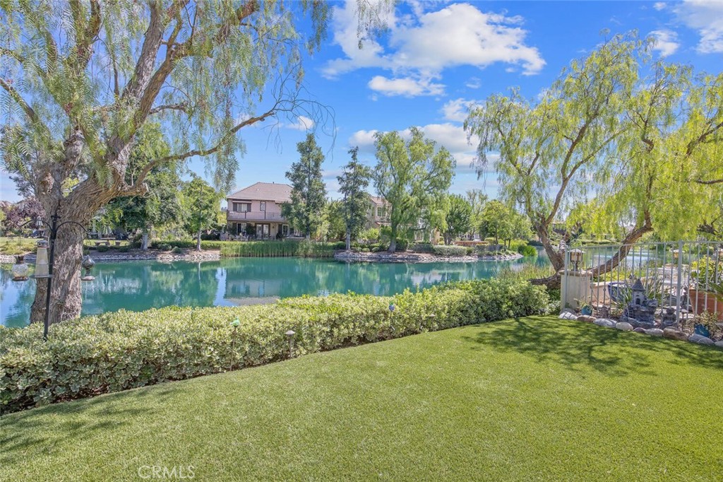 23925 Lakeside Road