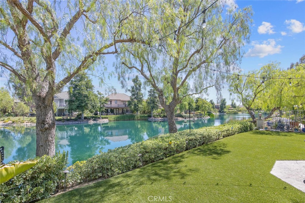 23925 Lakeside Road