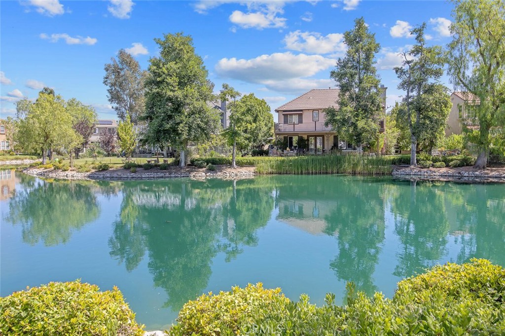 23925 Lakeside Road