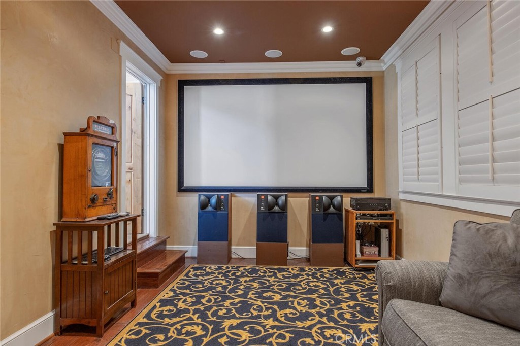 23925 Lakeside Road