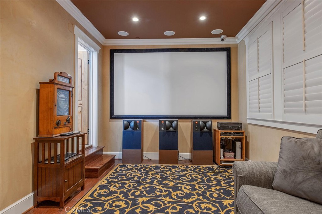 23925 Lakeside Road