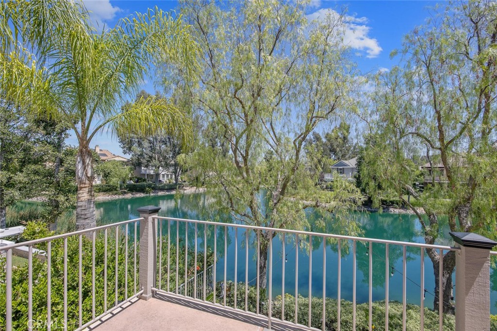 23925 Lakeside Road