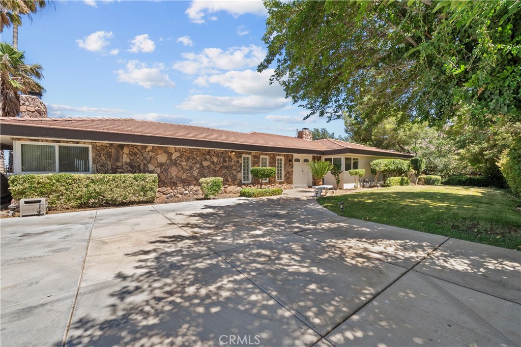 354 Westlake Drive