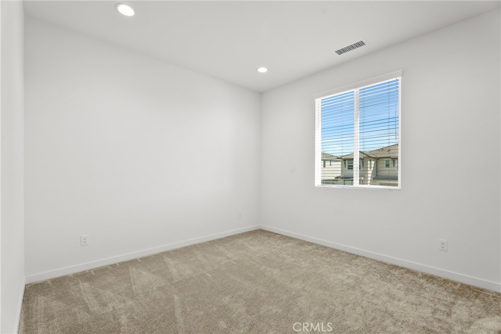 18121 Outlook Way
