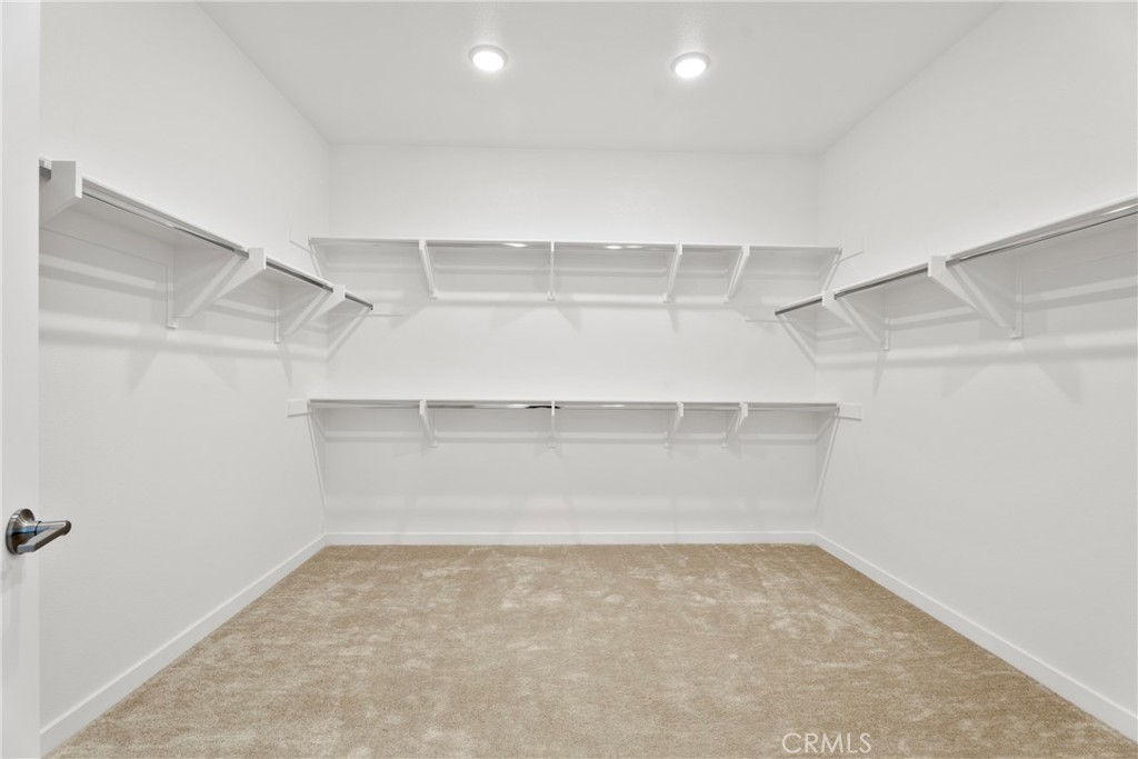 18121 Outlook Way