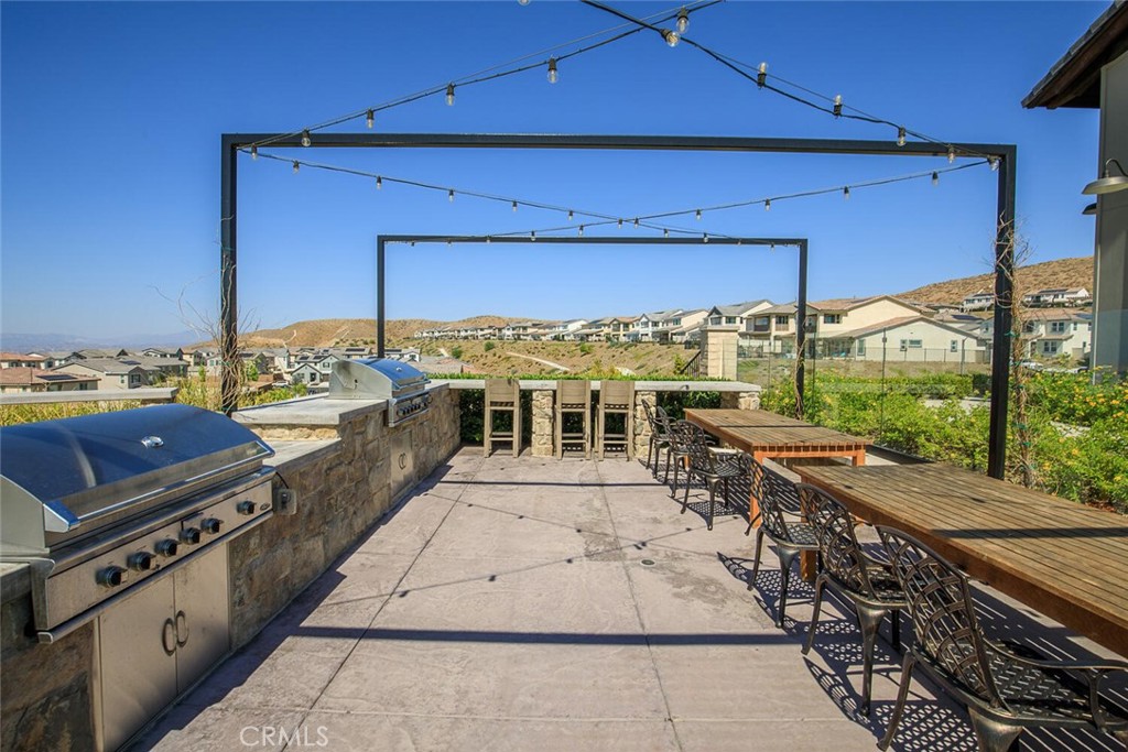 18121 Outlook Way