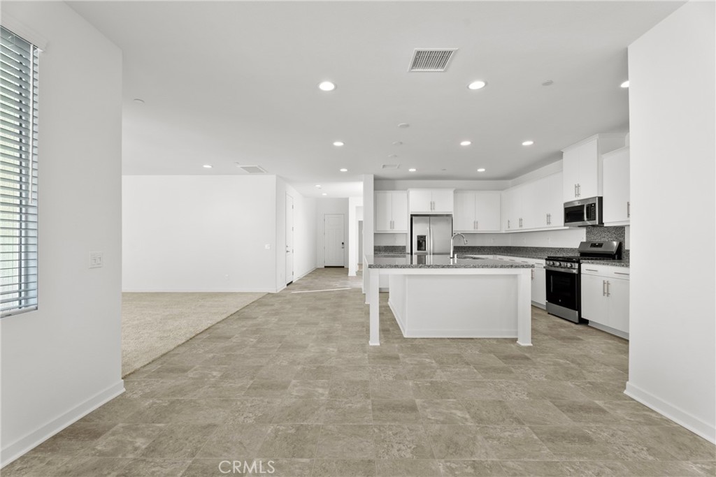 18121 Outlook Way