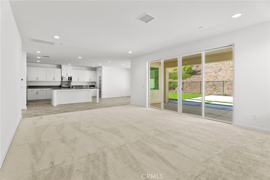 18121 Outlook Way