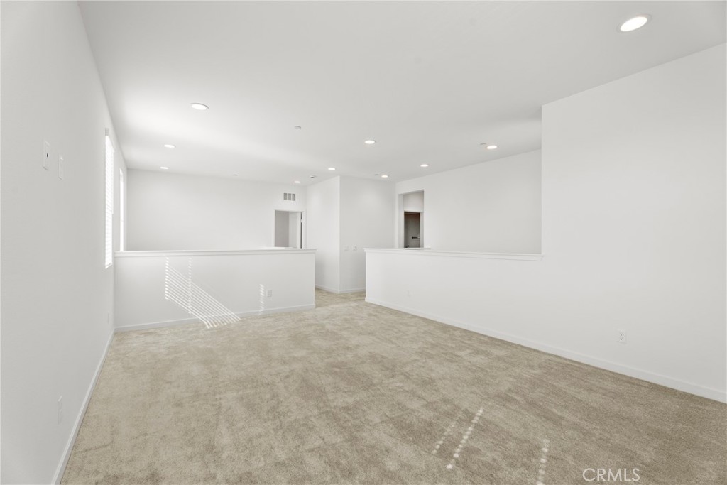 18121 Outlook Way