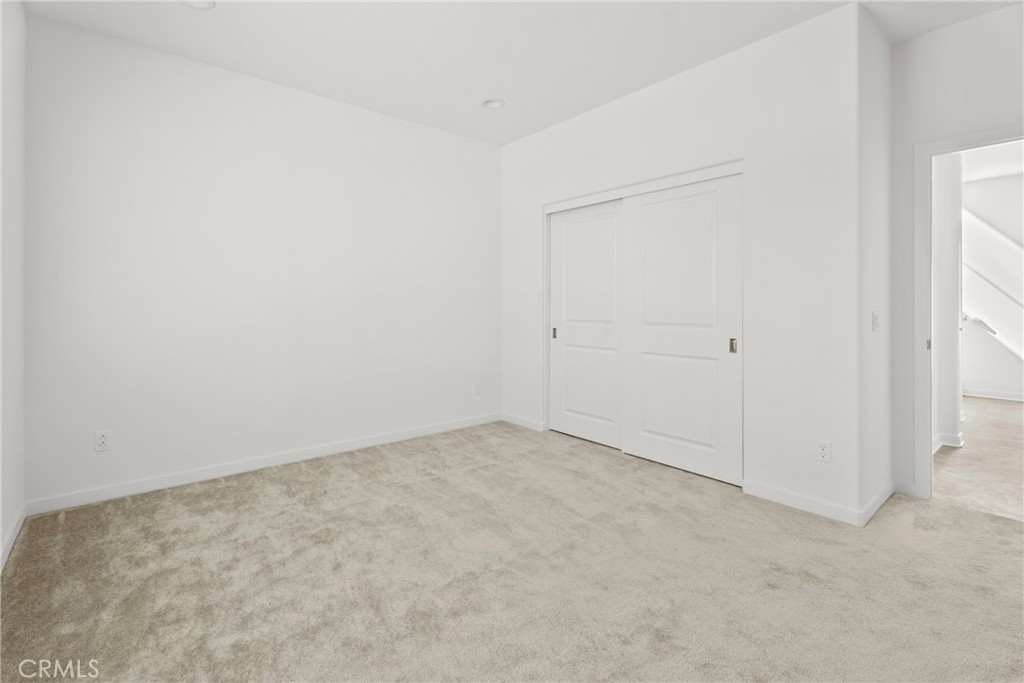 18121 Outlook Way