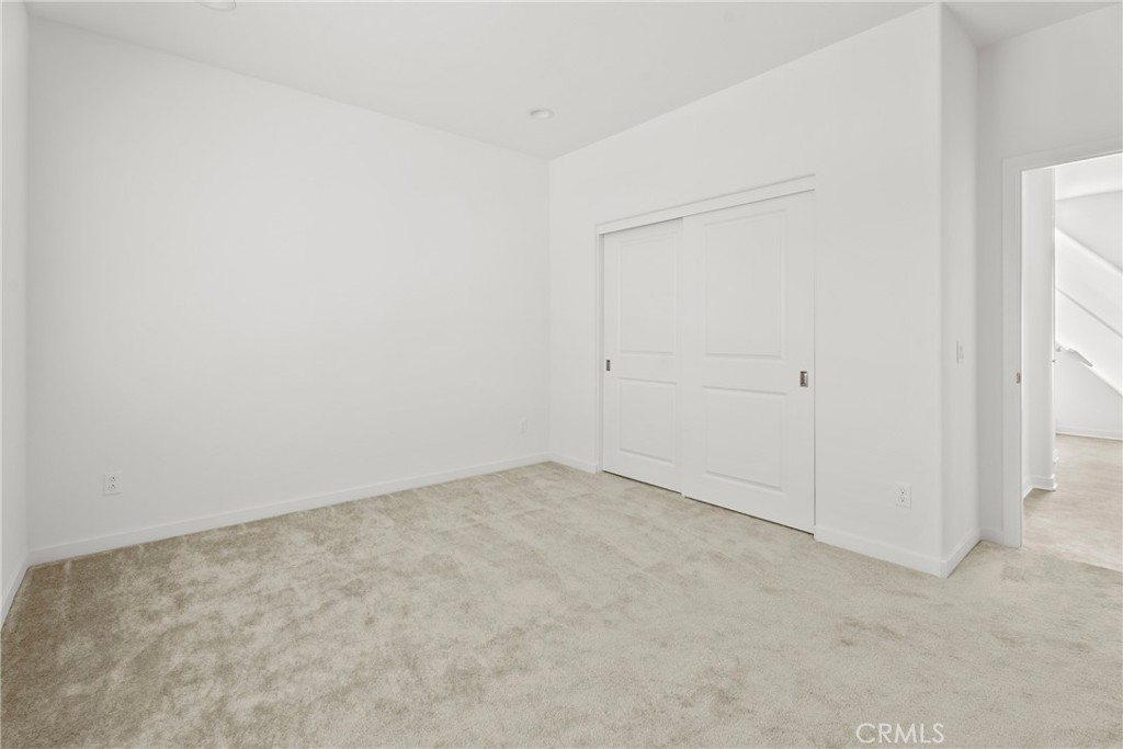 18121 Outlook Way