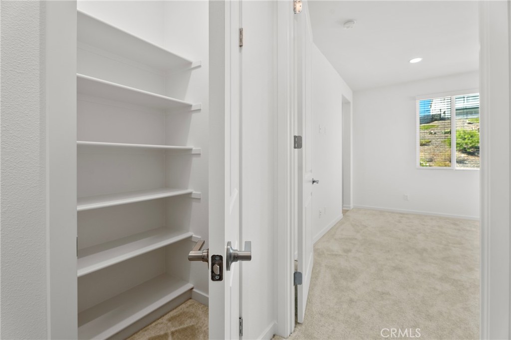 18121 Outlook Way