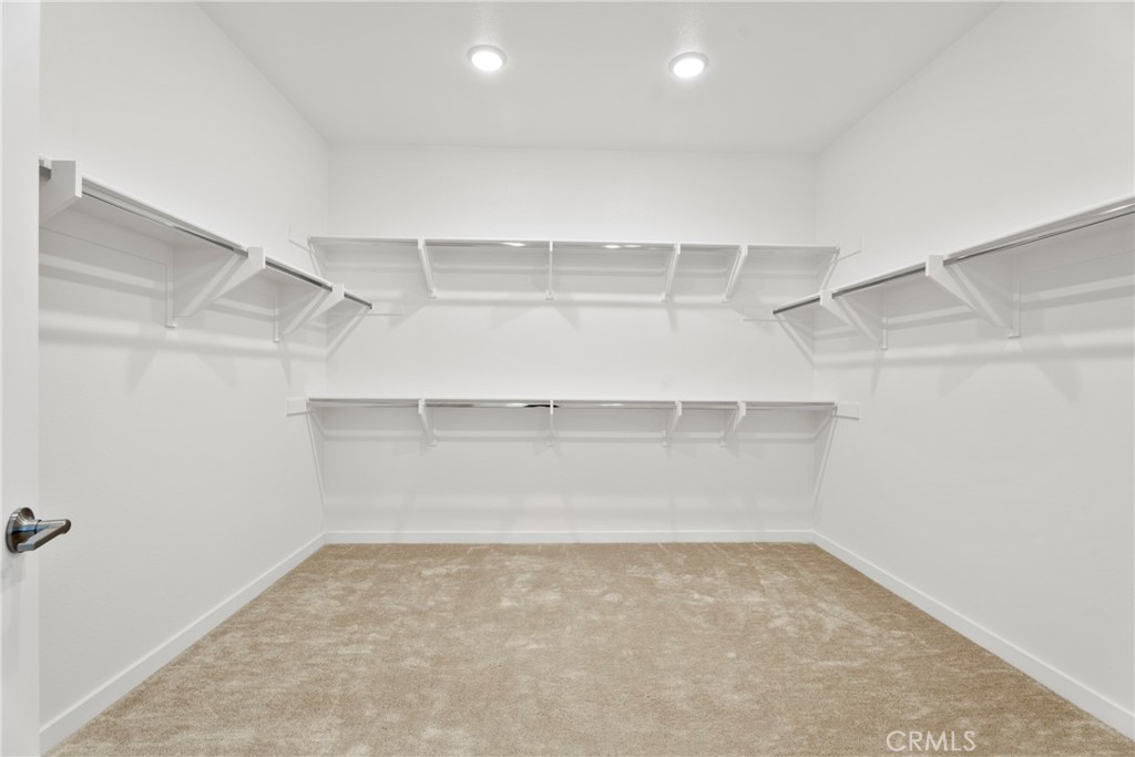 18121 Outlook Way