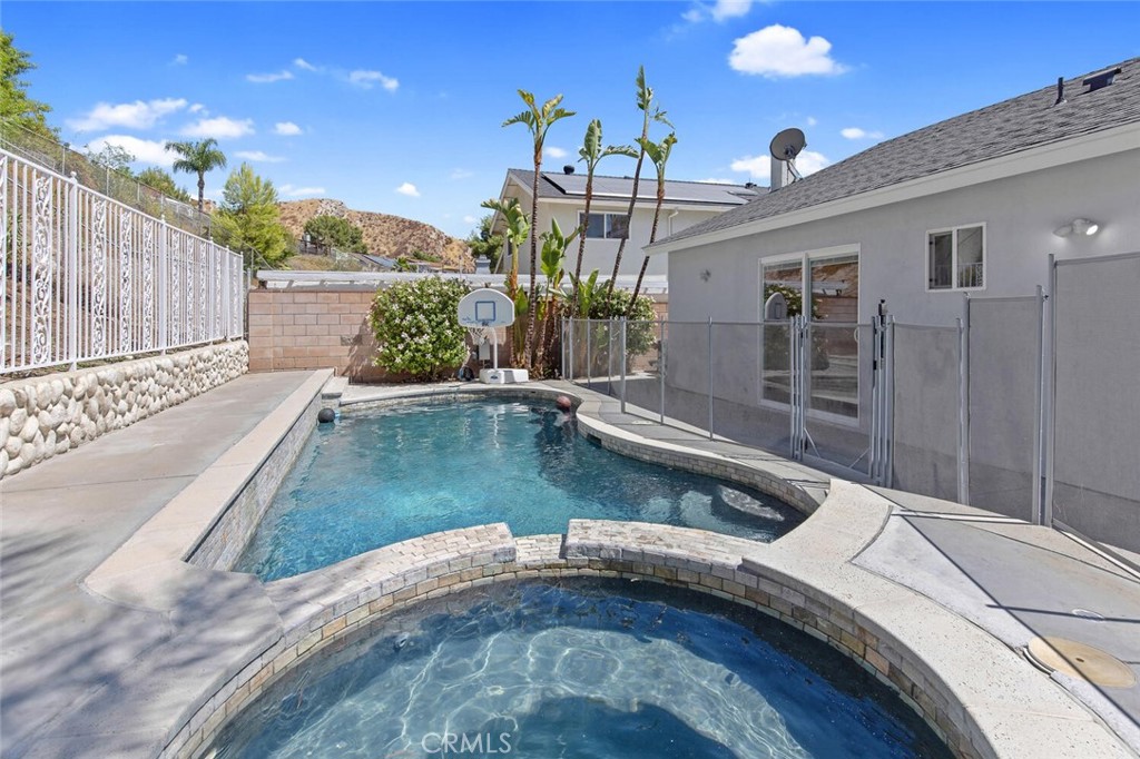 15353 Violetlane Way