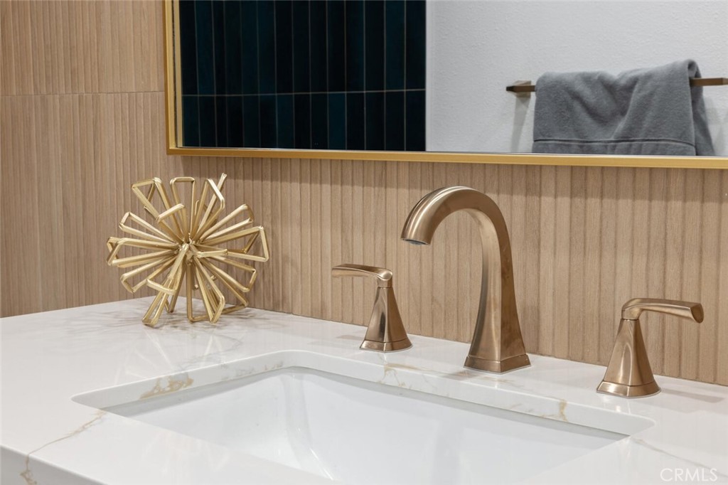 15353 Violetlane Way