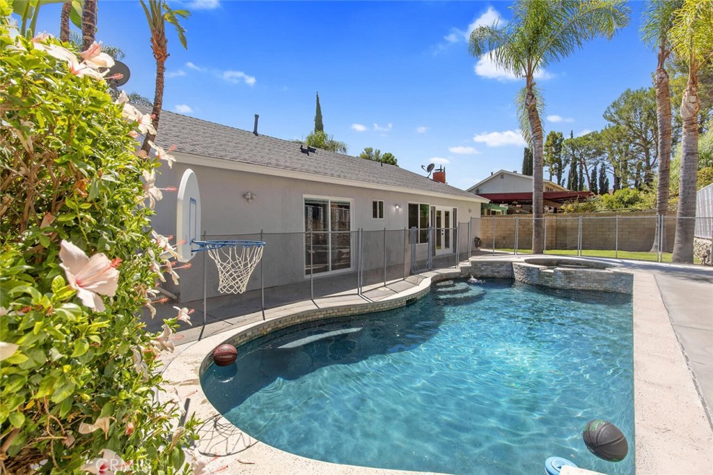 15353 Violetlane Way