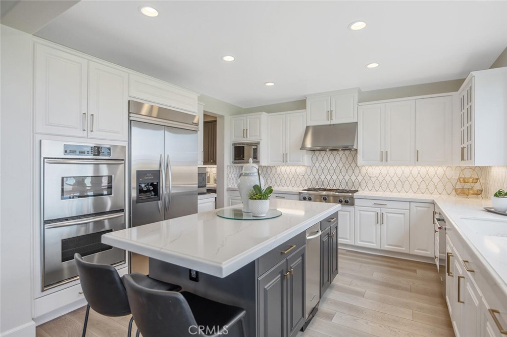 27070 Timberline Terrace