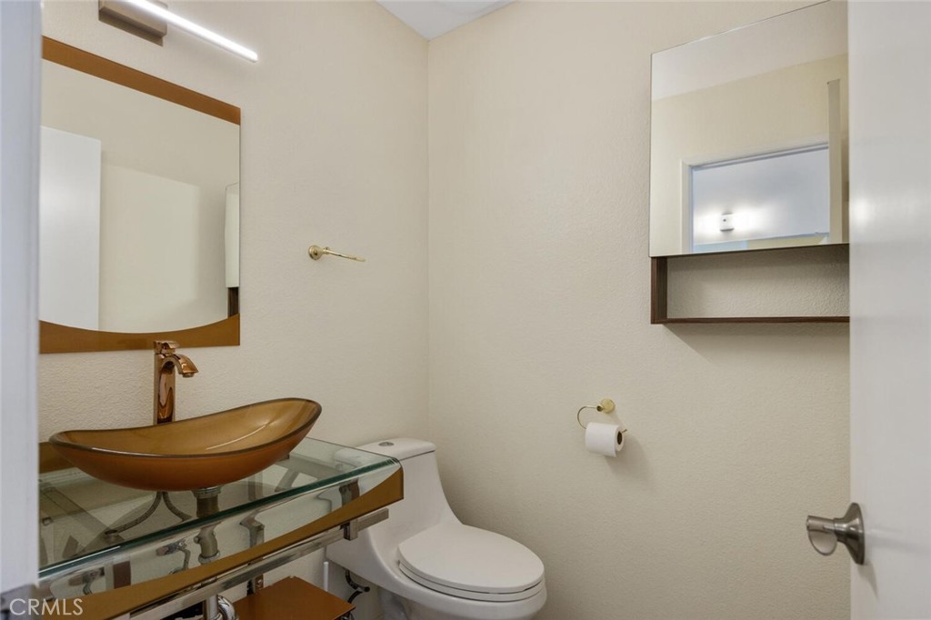 27070 Hidaway Avenue 5