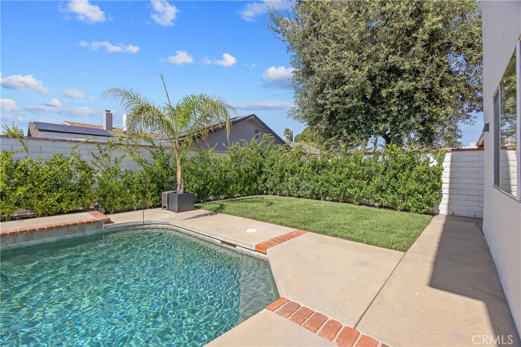 27419 Fairport Avenue