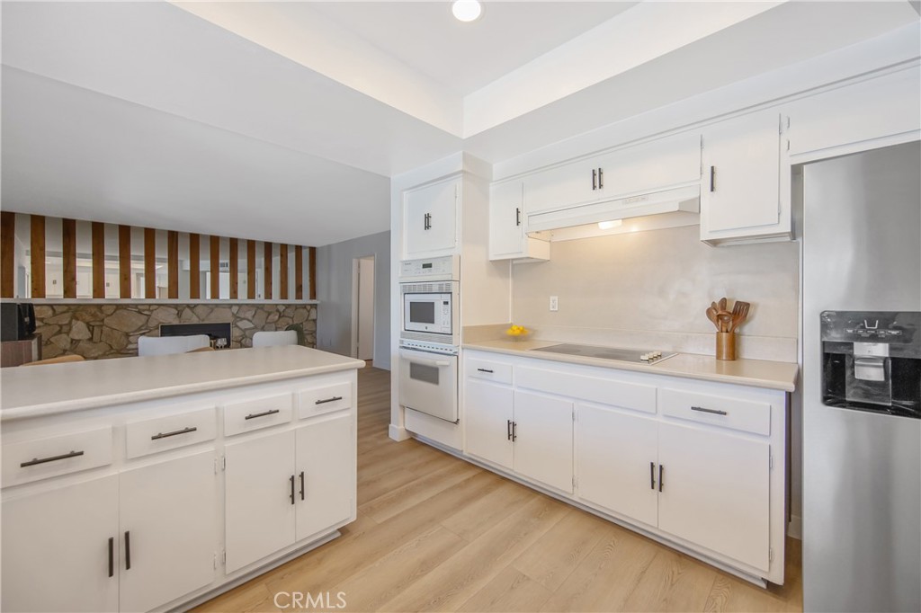 27419 Fairport Avenue