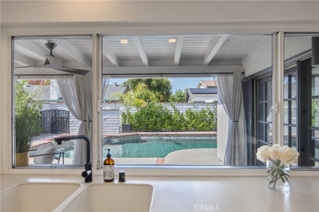 27419 Fairport Avenue