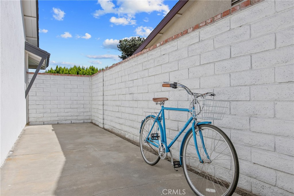 27419 Fairport Avenue